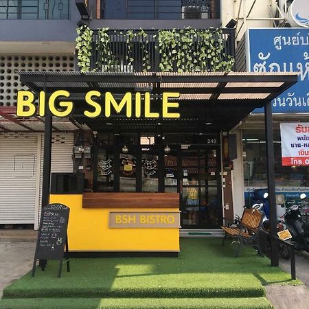Big Smile Hotel Banguecoque Exterior foto